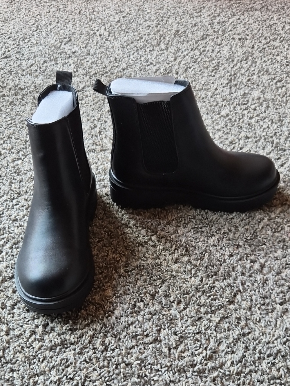 NWOT Soda Pilot-S Black Chelsea Boots Size 6.5